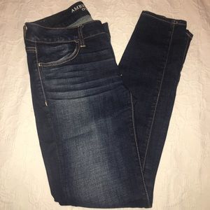 Dark wash jeggings